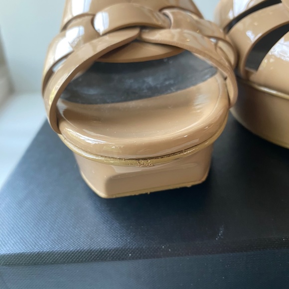 Tribute 75MM Patent Leather Platform Sandals size 37.5 - Picture 8 of 8